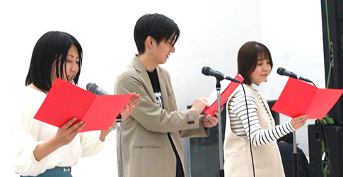 朗読会の様子
